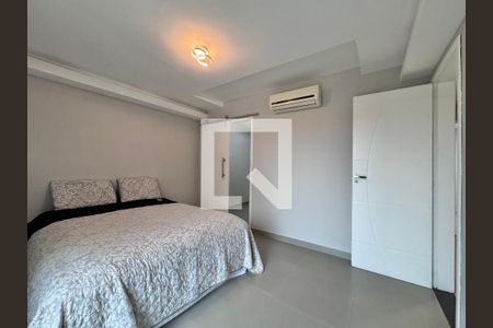 Suíte 1 de casa de condomínio para alugar com 4 quartos, 280m² em Vargem Grande, Rio de Janeiro
