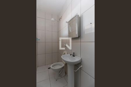 Banheiro Social de casa para alugar com 1 quarto, 60m² em Jardim Ondina, São Paulo