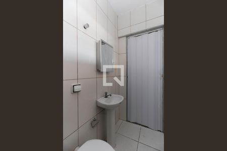 Banheiro de casa para alugar com 1 quarto, 60m² em Jardim Ondina, São Paulo