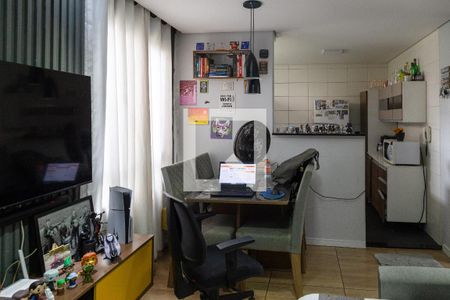 Sala de apartamento para alugar com 2 quartos, 44m² em Água Chata, Guarulhos