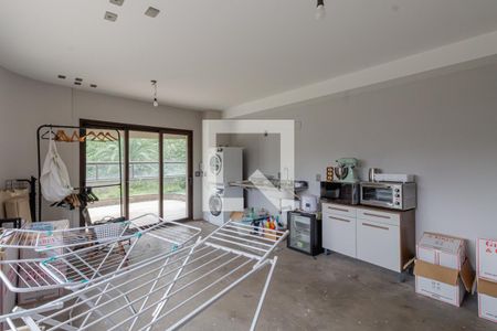 Sala e Cozinha de kitnet/studio à venda com 1 quarto, 131m² em Itaim Bibi, São Paulo
