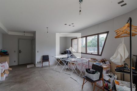 Sala e Cozinha de kitnet/studio à venda com 1 quarto, 131m² em Itaim Bibi, São Paulo