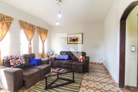 Sala de casa à venda com 3 quartos, 150m² em Parque Guarani, São Paulo