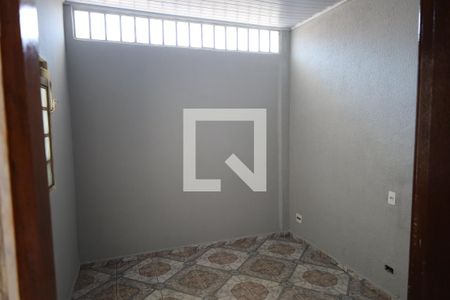 Casa para alugar com 1 quarto, 60m² em Jardim Nizia, São Paulo