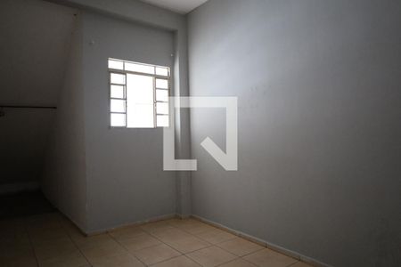 Casa para alugar com 1 quarto, 60m² em Jardim Nizia, São Paulo