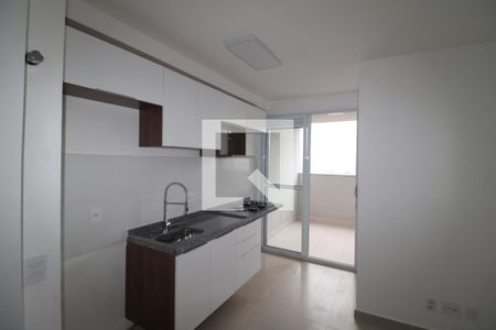 Sala / Cozinha de apartamento para alugar com 2 quartos, 42m² em Parada Inglesa, São Paulo