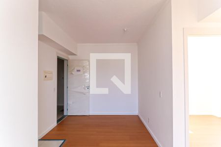 Sala de apartamento para alugar com 2 quartos, 48m² em Todos Os Santos, Rio de Janeiro