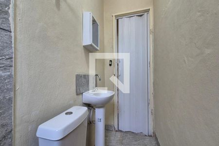 Banheiro de casa para alugar com 1 quarto, 70m² em Jardim Carlos Lourenço, Campinas