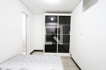 Quarto de kitnet/studio para alugar com 1 quarto, 40m² em João Pinheiro, Belo Horizonte