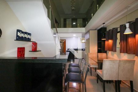Sala de casa para alugar com 2 quartos, 260m² em Nova Gerti, São Caetano do Sul