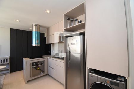 Sala e Cozinha de apartamento para alugar com 1 quarto, 50m² em São Francisco, Curitiba