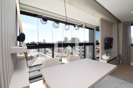 Sala e Cozinha de apartamento para alugar com 1 quarto, 50m² em São Francisco, Curitiba