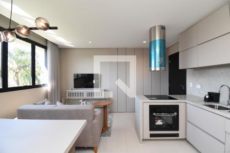 Sala e Cozinha de apartamento para alugar com 1 quarto, 50m² em São Francisco, Curitiba