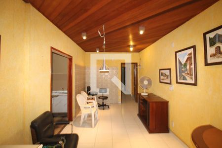 Sala de casa para alugar com 3 quartos, 244m² em Vila Romero, São Paulo