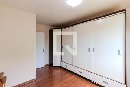 Quarto 1 de apartamento para alugar com 3 quartos, 97m² em Santo Antônio, Porto Alegre