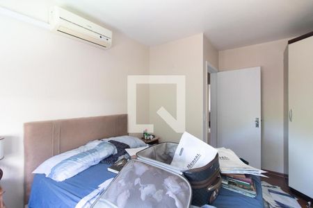Quarto 1 de apartamento para alugar com 3 quartos, 97m² em Santo Antônio, Porto Alegre