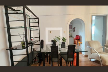 Sala  de apartamento para alugar com 1 quarto, 57m² em Canela, Salvador