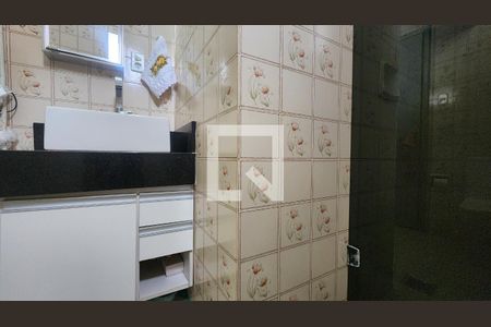 Banheiro  de apartamento para alugar com 1 quarto, 57m² em Canela, Salvador