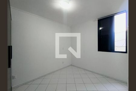 Sala de apartamento para alugar com 2 quartos, 56m² em Jardim Samambaia, Jundiaí