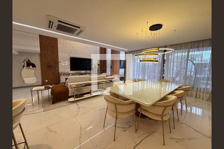 Sala de casa de condomínio à venda com 4 quartos, 433m² em Vargem Grande, Rio de Janeiro