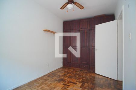 Quarto 1 de apartamento para alugar com 2 quartos, 63m² em Petrópolis, Porto Alegre