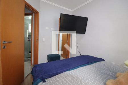 Quarto 1 suíte de apartamento para alugar com 2 quartos, 55m² em Vila Santo Alberto, Santo André