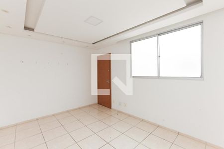 Apartamento à venda com 2 quartos, 43m² em Califórnia, Contagem