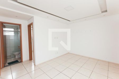 Apartamento à venda com 2 quartos, 43m² em Califórnia, Contagem