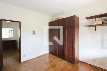 Quarto 1 de casa à venda com 3 quartos, 360m² em Jaqueline, Belo Horizonte