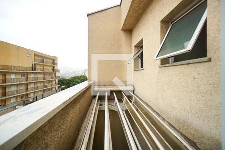Vista do quarto 01 de casa de condomínio para alugar com 3 quartos, 126m² em Chácara Seis de Outubro, São Paulo