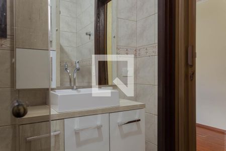 Banheiro da Suíte 1 de casa à venda com 3 quartos, 194m² em Conjunto Residencial Pombeva, São Bernardo do Campo