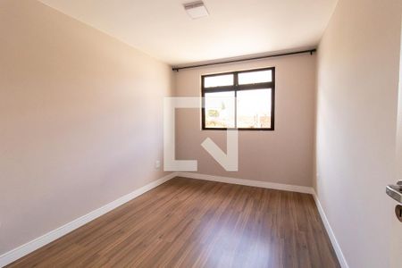 Quarto 1 de casa para alugar com 3 quartos, 89m² em Parolin, Curitiba