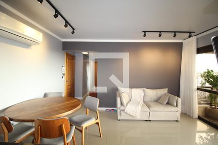 Sala de apartamento à venda com 2 quartos, 73m² em Petrópolis, Porto Alegre