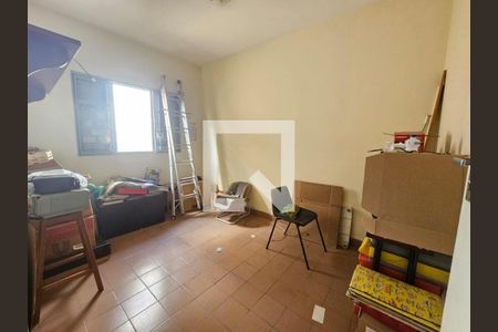 Foto 01 de casa à venda com 5 quartos, 135m² em Jardim Santa Emilia, São Paulo