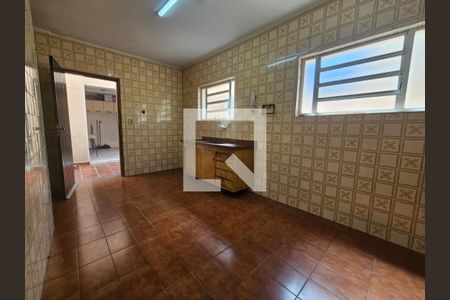 Foto 01 de casa à venda com 5 quartos, 135m² em Jardim Santa Emilia, São Paulo