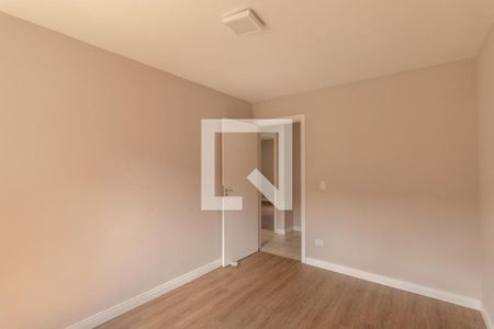 Quarto 1 de apartamento para alugar com 3 quartos, 80m² em Parolin, Curitiba