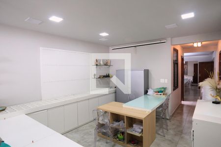 Sala 1 de apartamento à venda com 4 quartos, 200m² em Santo Agostinho, Belo Horizonte