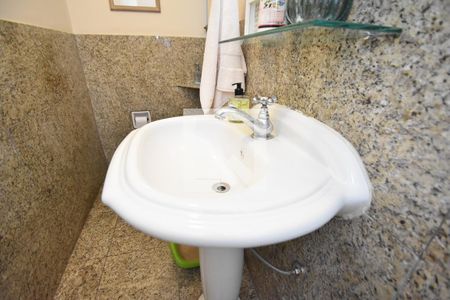lavabo de casa à venda com 3 quartos, 125m² em Vila Madalena, São Paulo