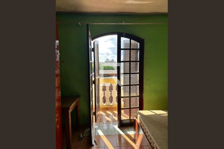 DORMITORIO de casa à venda com 2 quartos, 125m² em Pestana, Osasco