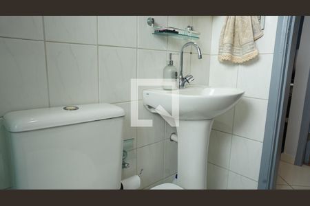 Banheiro de apartamento à venda com 2 quartos, 62m² em Vila Paulista, Guarulhos