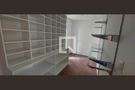 Quarto de casa de condomínio à venda com 4 quartos, 323m² em Vereda das Gerais, Nova Lima