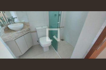 Banheiro de casa de condomínio à venda com 4 quartos, 323m² em Vereda das Gerais, Nova Lima