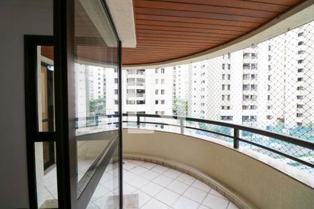 Apartamento para alugar com 3 quartos, 165m² em Brooklin, São Paulo