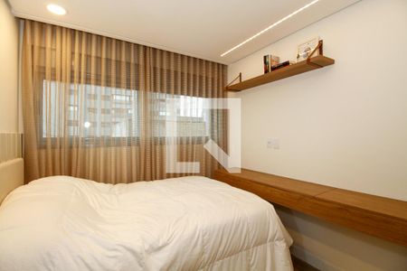 Quarto de apartamento à venda com 2 quartos, 96m² em Pinheiros, São Paulo