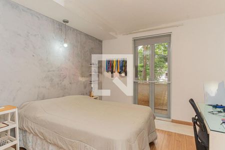 Casa à venda com 4 quartos, 315m² em Santo Amaro, São Paulo