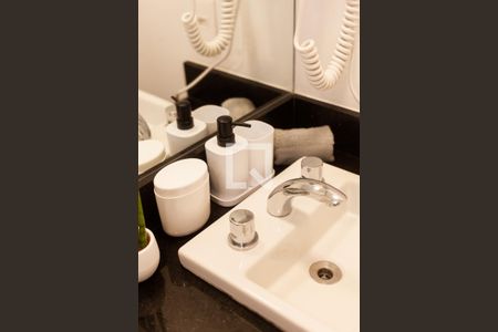 Banheiro de apartamento à venda com 1 quarto, 20m² em Jardim Paulista, São Paulo