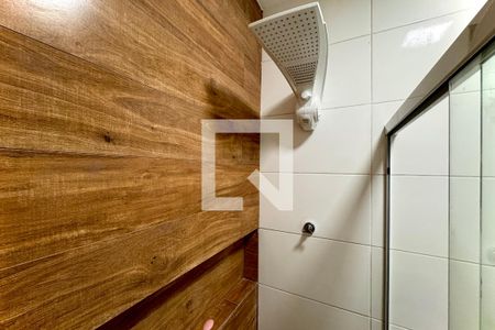 Banheiro social de apartamento à venda com 1 quarto, 29m² em Flamengo, Rio de Janeiro