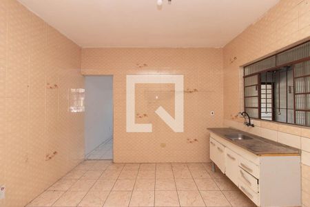 Cozinha de casa para alugar com 1 quarto, 81m² em Furnas, São Paulo