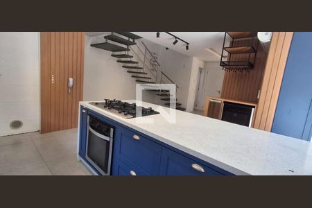 Cozinha de casa de condomínio para alugar com 3 quartos, 160m² em Lagoa da Conceição, Florianópolis