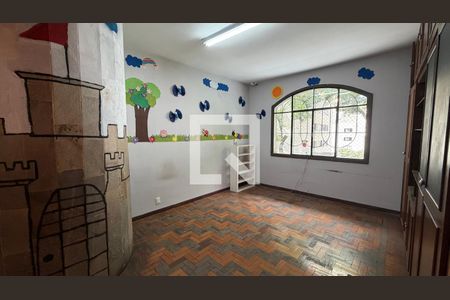 Casa para alugar com 6 quartos, 560m² em São Pedro, Belo Horizonte